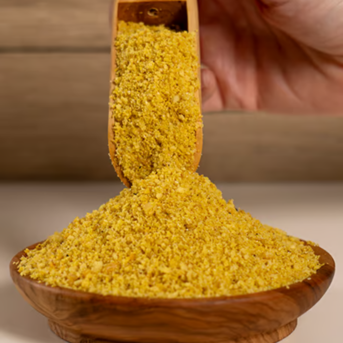 Detalle de cuenco de pasta para crías y loros pequeños